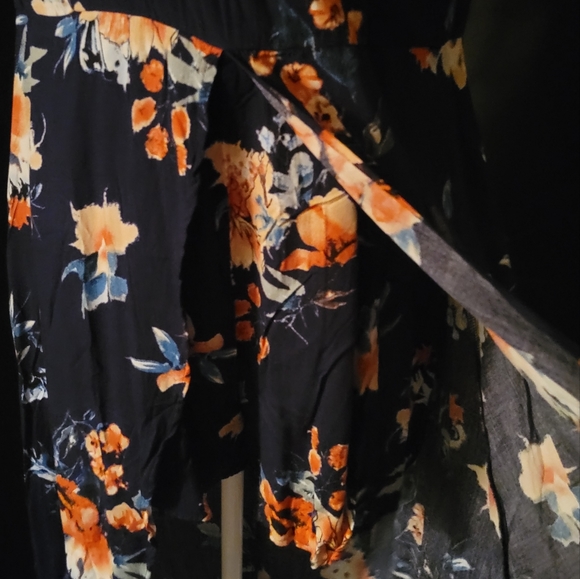 Lady's Kora mei open back tie at the neck shorts with long skirt...id#022 - Picture 4 of 6